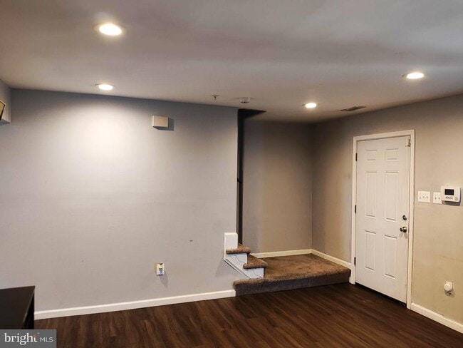 Building Photo - 6705 Milltown Ct