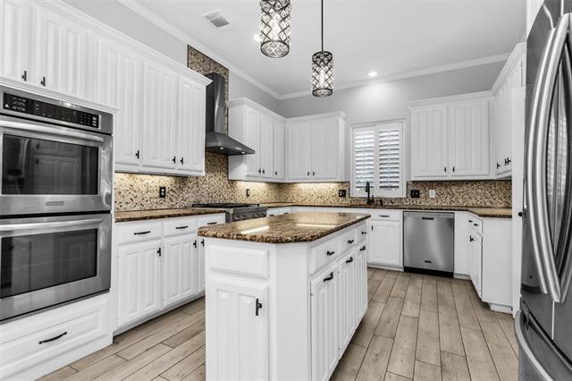Building Photo - 4404 Hollow Oak Dr