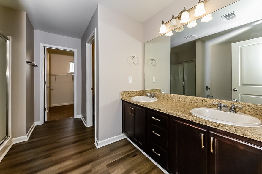 Building Photo - 259 Magnaview Dr