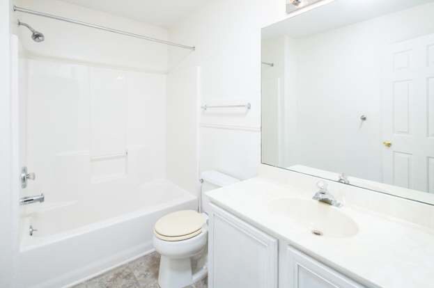 Building Photo - 34 Eaton Pl