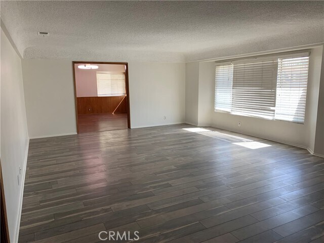 Building Photo - 12945 Hillcrest Dr