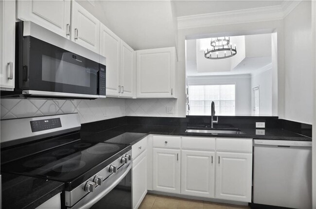 Building Photo - 1407 Westchester Ridge NE