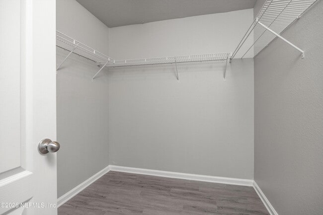 Building Photo - 6853 Sandle Dr