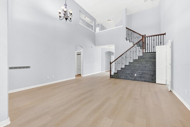 Building Photo - 1413 Westmont Dr