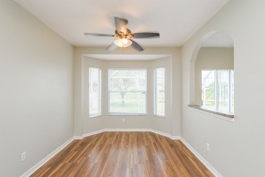 Building Photo - 10621 Navigation Dr