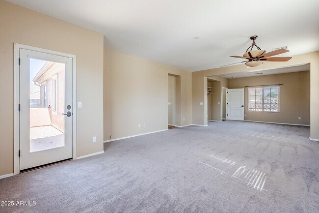 Building Photo - 6922 S Black Hills Way
