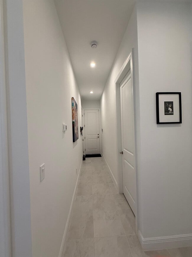 Building Photo - 187 SE Via Sangro