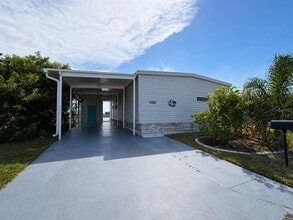 Building Photo - 542 Tampico Dr