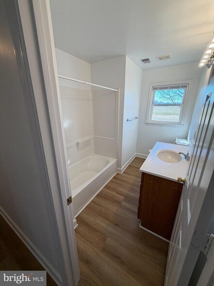 Building Photo - 15326 Tidewater Trail