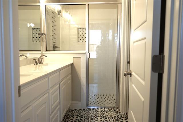 Building Photo - 707 Broken Bow Ln