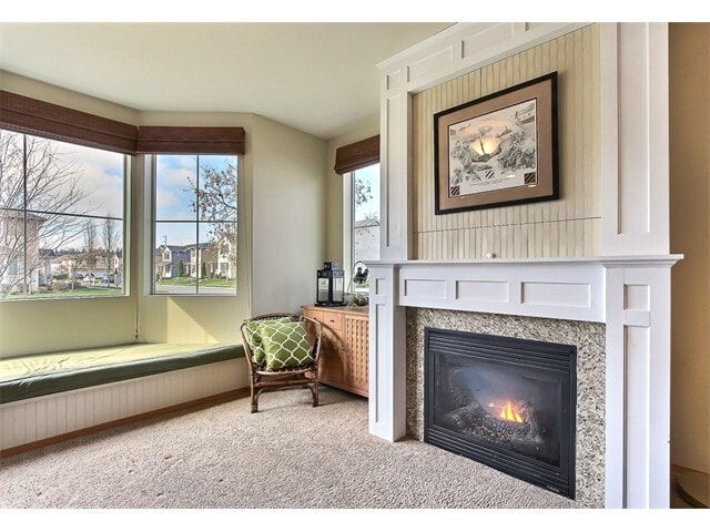 Building Photo - 3 Bedroom 2.5 Bath DuPont Townhome