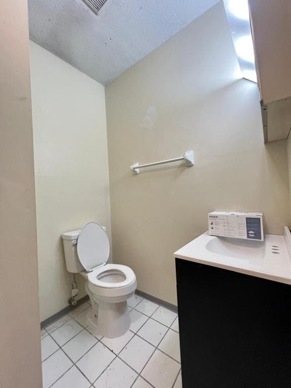 Building Photo - 87 W 9th Ave