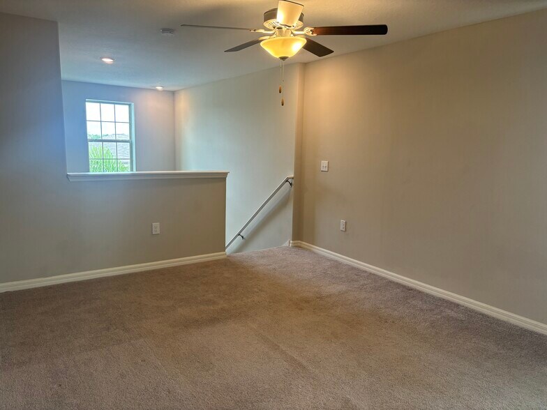 Building Photo - 9663 Channing Hill Dr