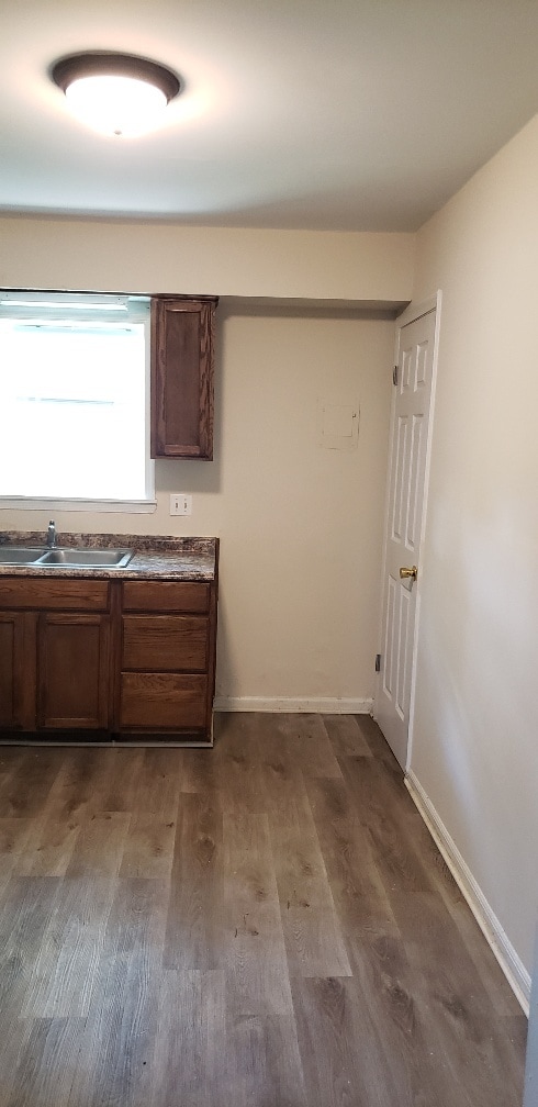 Building Photo - 5808 Hunting Ridge Ln