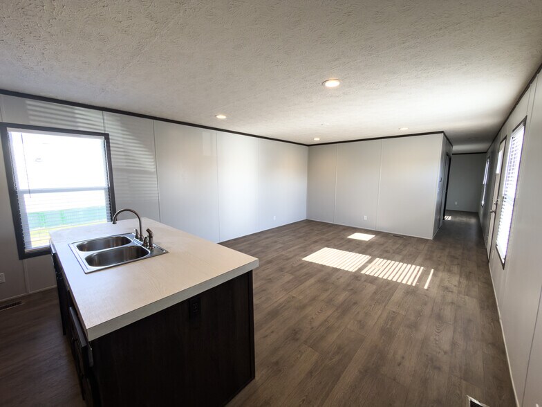 Building Photo - 114 Shady Grove Dr