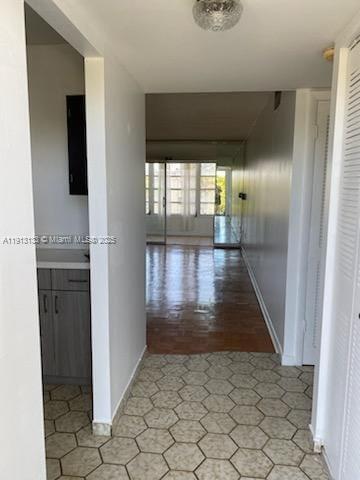 Building Photo - 8460 Sunrise Lakes Blvd