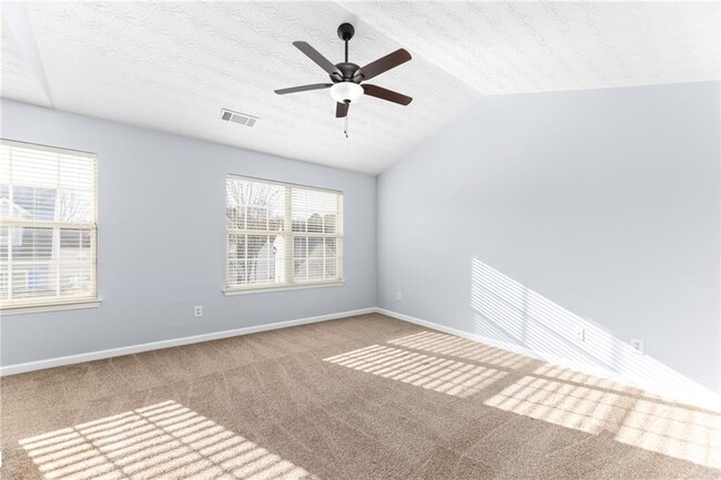 Building Photo - 400 Spring Head Dr SE