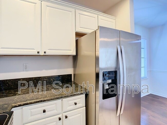 Building Photo - 5220 Beach Breeze Ct