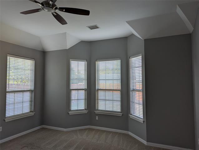 Building Photo - 305 Harvest Bend Dr