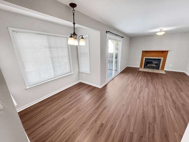 Building Photo - Modern 3 Bedroom Home in Ashland