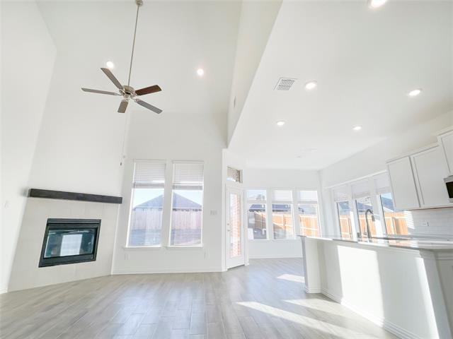 Building Photo - 14625 Little Water Dr