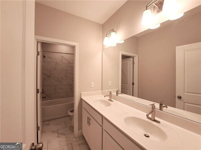 Building Photo - 637 Stan Hope Ln