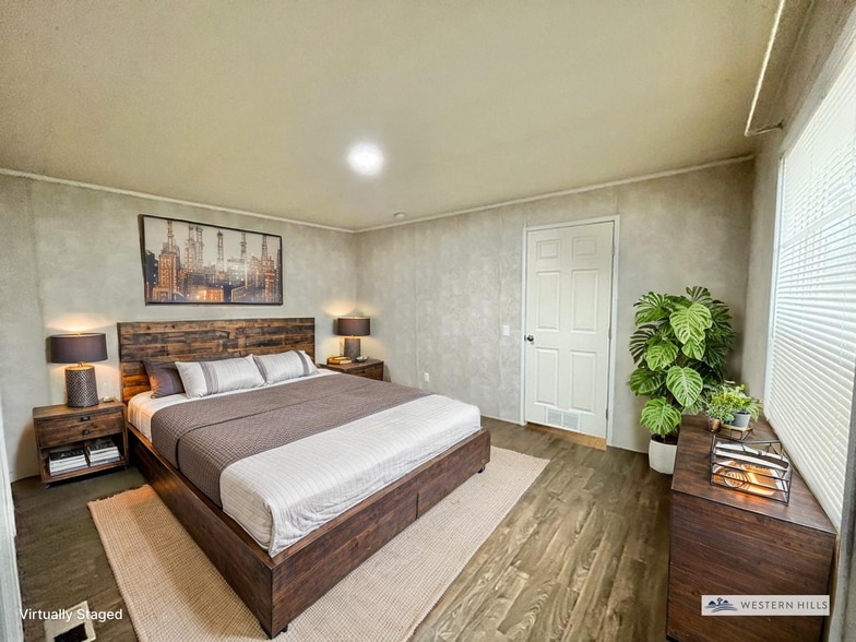 Building Photo - 3701 2nd St