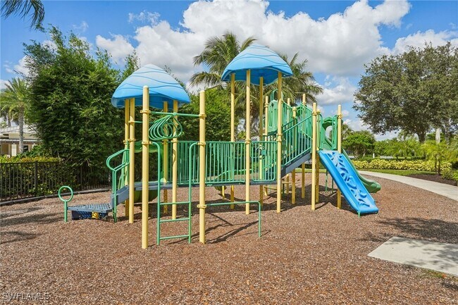 Building Photo - 2445 Orchard St