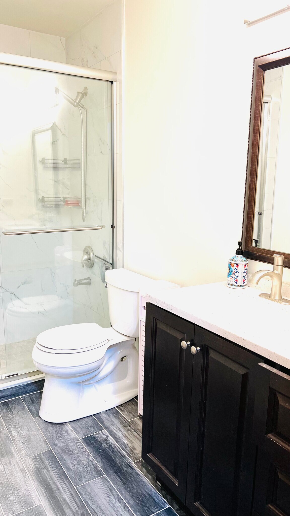 Building Photo - 722 E Whispering Oaks Dr