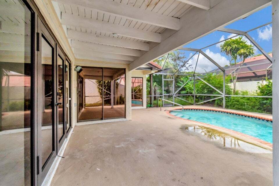 Building Photo - 7810 Villa Nova Dr