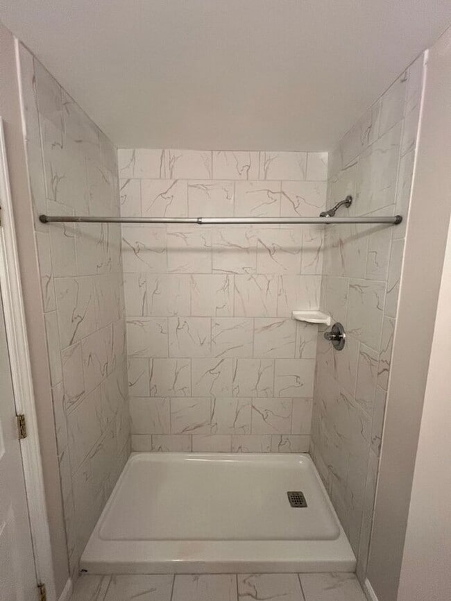 Building Photo - !!!WARNING: AVOID SCAMS CONFIRM RENTAL AT ...