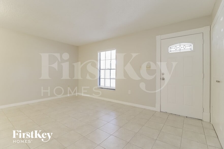 Building Photo - 5210 Holden Rd