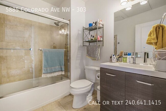 Building Photo - 5885 Colorado Ave NW