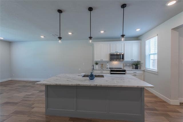 Building Photo - 9612 Sullivan Ln