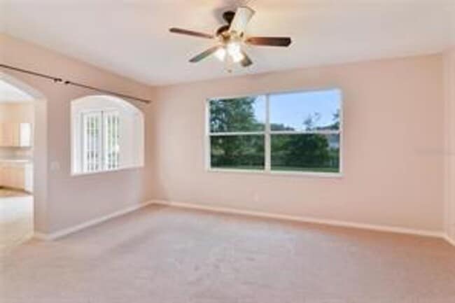 Building Photo - Nice 4/2.5 Home in East Orlando with 2-Car Garage