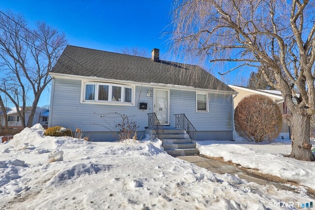 Building Photo - 33 Harland Ave