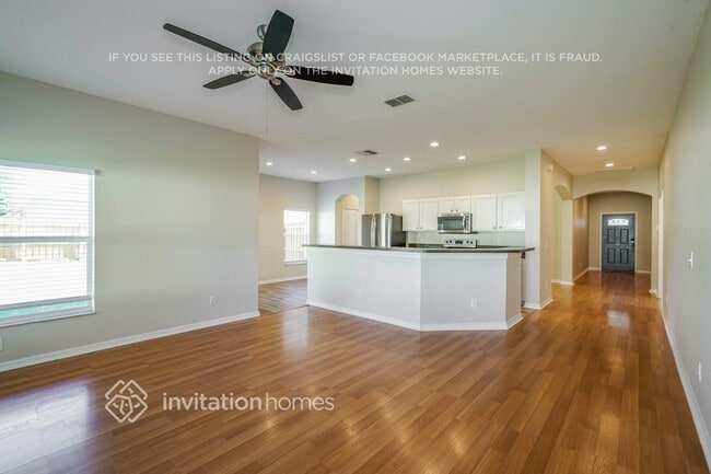 Building Photo - 810 Coade Stone Dr