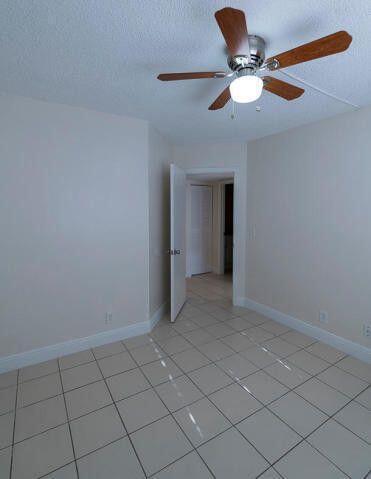 Building Photo - 9929 Three Lakes Cir