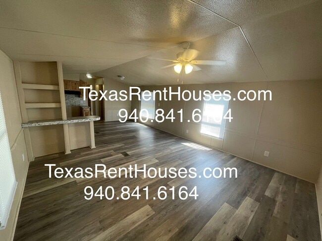 Building Photo - Great Home Available Now!! Furnished or Unfurnished