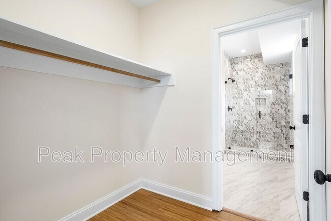 Building Photo - 1322 N 31st St