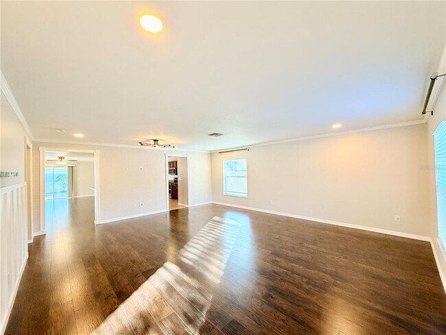 Building Photo - 30750 Temple Stand Ave