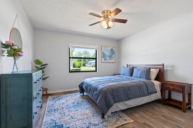 Building Photo - Ready to move in!