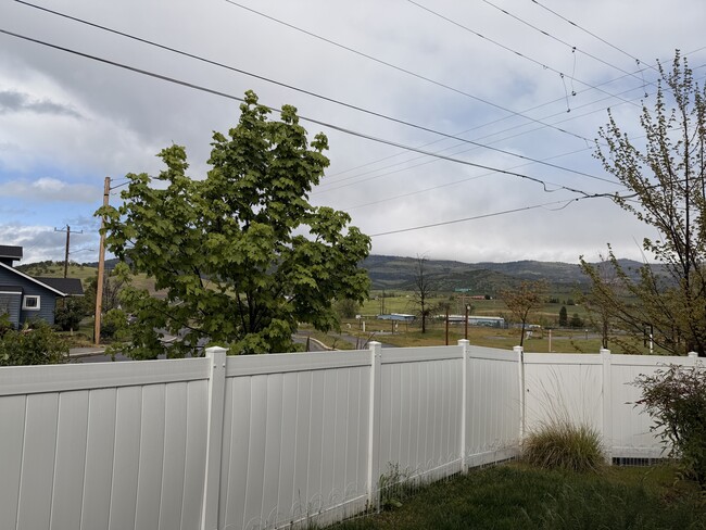 Building Photo - 301 Wintersage