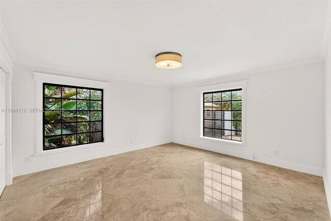 Building Photo - 3000 SW 130th Ave