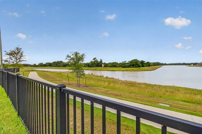 Building Photo - 6007 Marsh Lk Ct