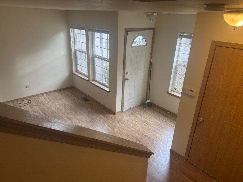 Building Photo - 9611 161st St E