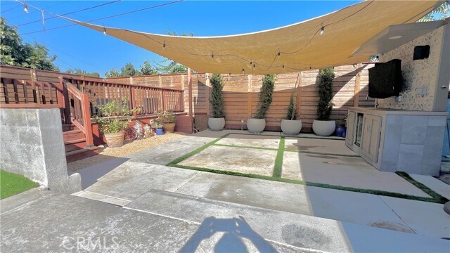 Building Photo - 5106 Crenshaw Blvd