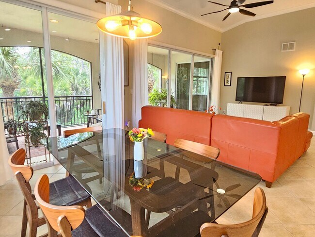 Building Photo - Annual Furnished or Unfurnished 3 Bedroom 2 Bathroom Second Floor Condo in Venetian Golf & River ...