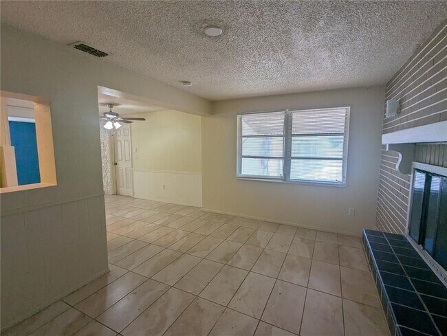 Building Photo - 3611 Windham Dr