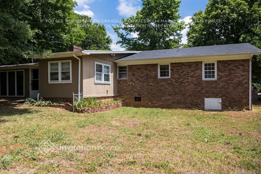 Building Photo - 4806 Vickrey Chapel Rd N